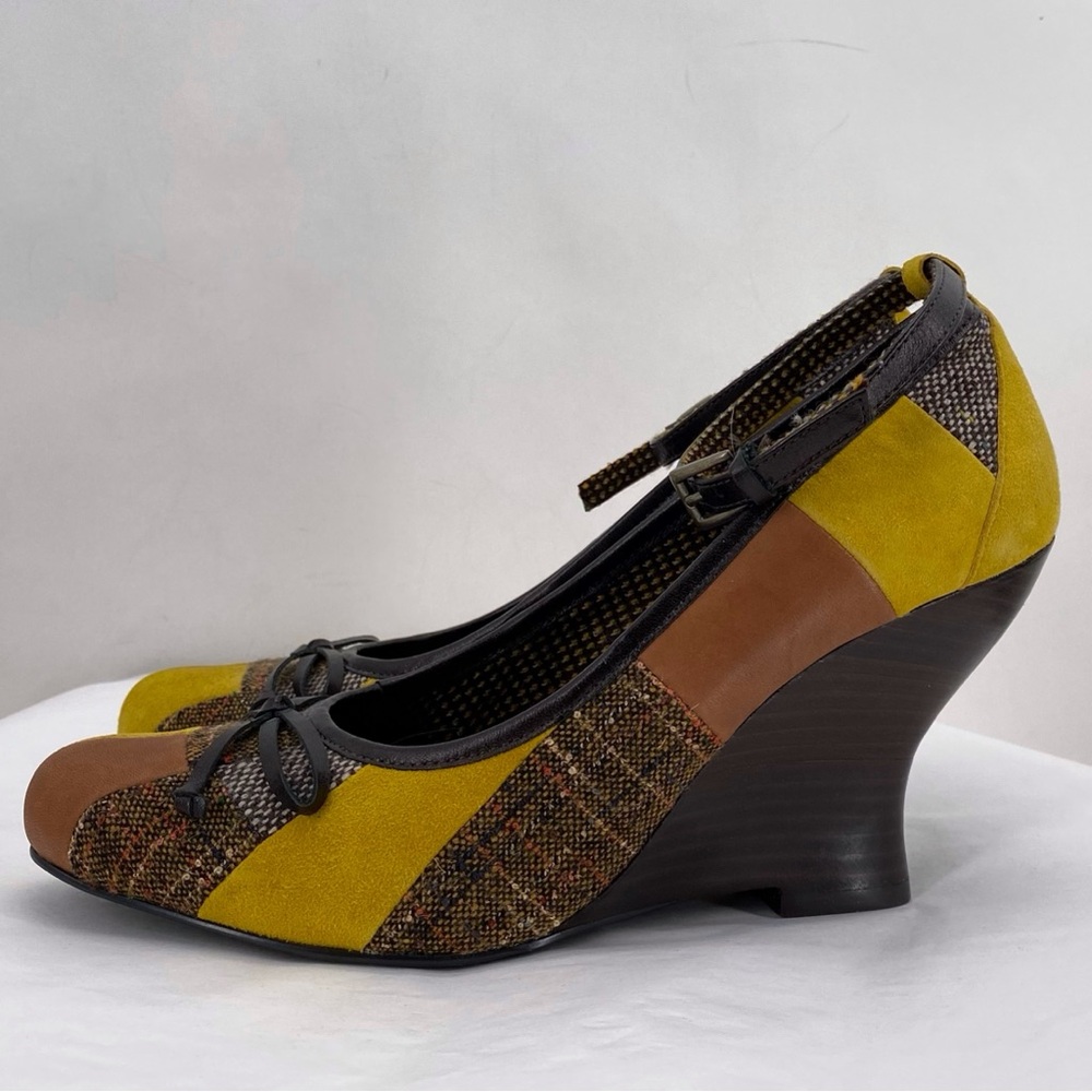 Kensie yellow & brown patchwork wedges - Picture 2 of 9